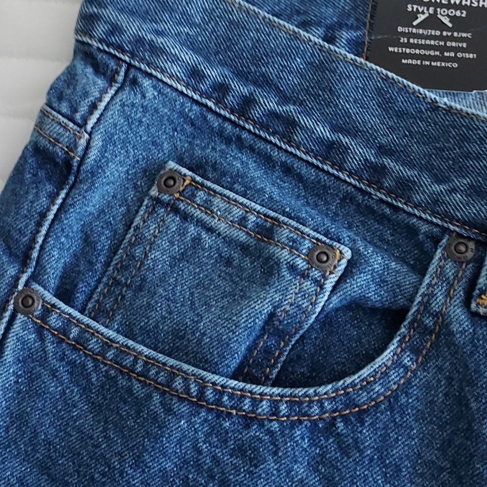 NWT Men's Berkley Jensen Relaxed Straight Lt Stonewash 5 Pocket Denim Jeans - Picture 12 of 17